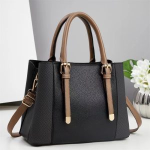 Lady Designer Custom Flap Bag PU Leather Waterproof Chain
