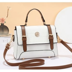 Large Capacity New Retro Small Square Bag Fashionable and